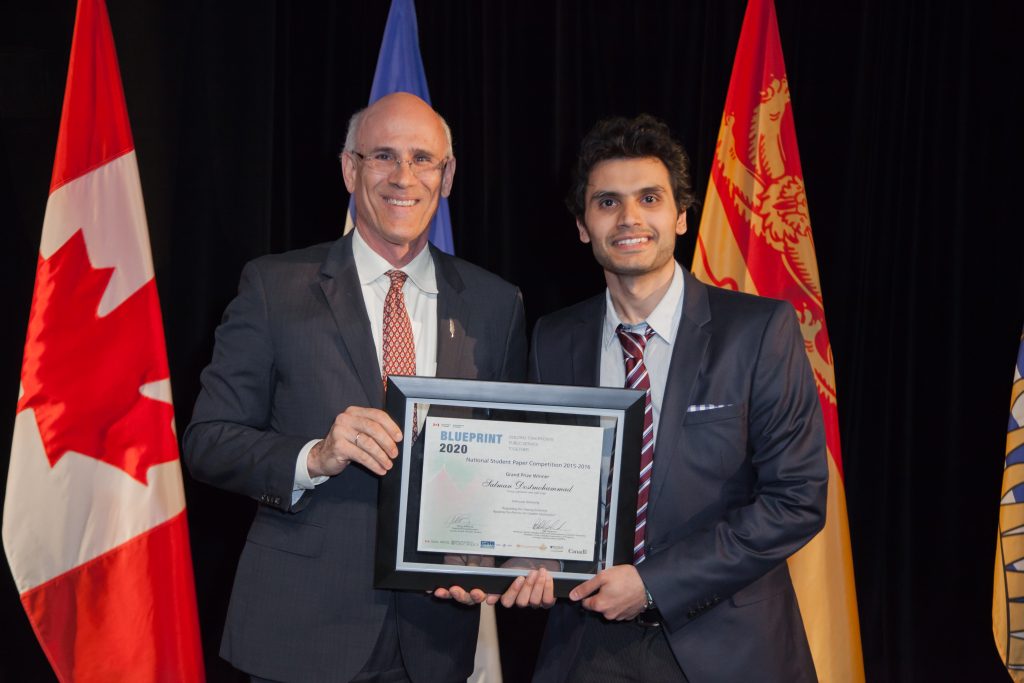 Presentation of 2015-2016 National Student Paper Competition Award by Michael Werner, Clerk of the Privy Council, to Salman Dostmohammad